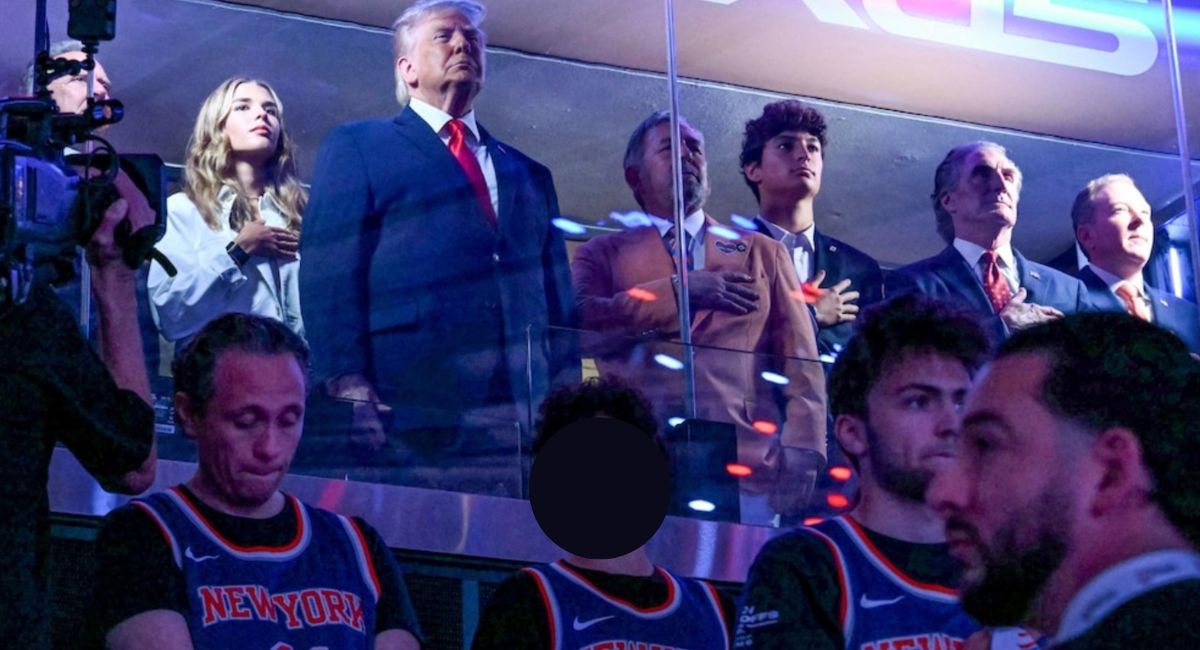 Funcionario del SAT Quintana Roo asiste a juego de la NBA en área exclusiva