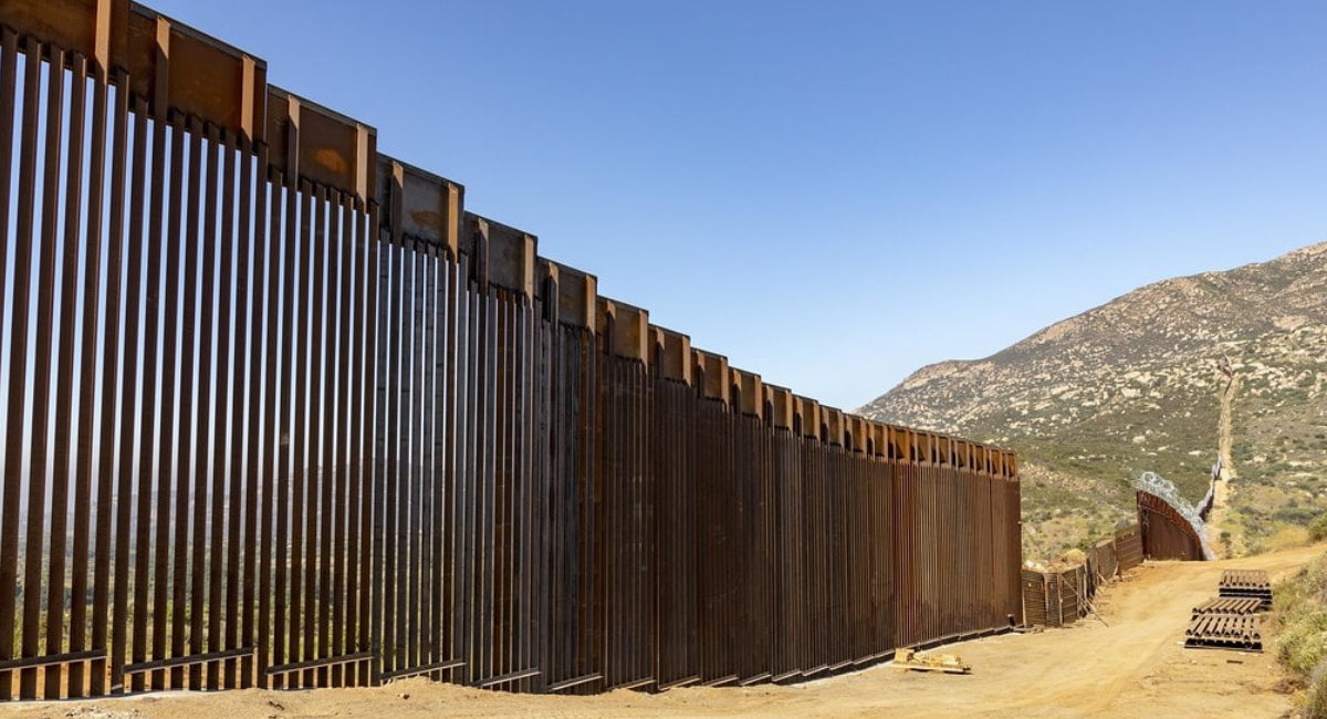 Nación Tohono O’odham busca frenar ampliación del muro fronterizo por impacto cultural y ambiental