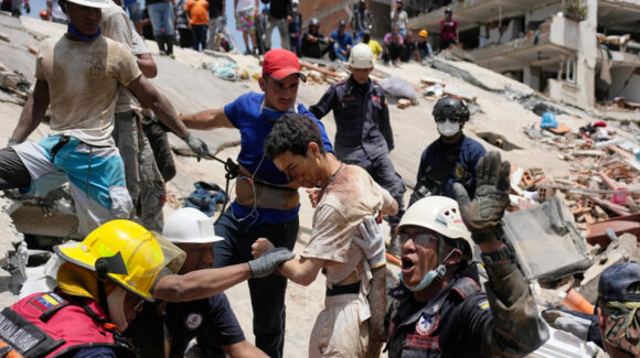 Nuevo terremoto de 5.5 sacude a Venezuela tras sismos que dejaron mil 430 muertos y más de 3 mil heridos