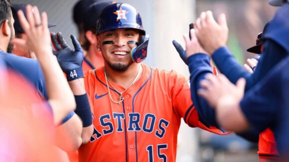 Otra vez Paredes; el pelotero sonorense impulsa a los Astros al triunfo ante los Tigers