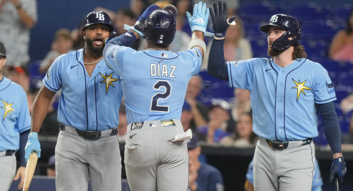 Los Rays festejan una de sus anotaciones ante los Marlins