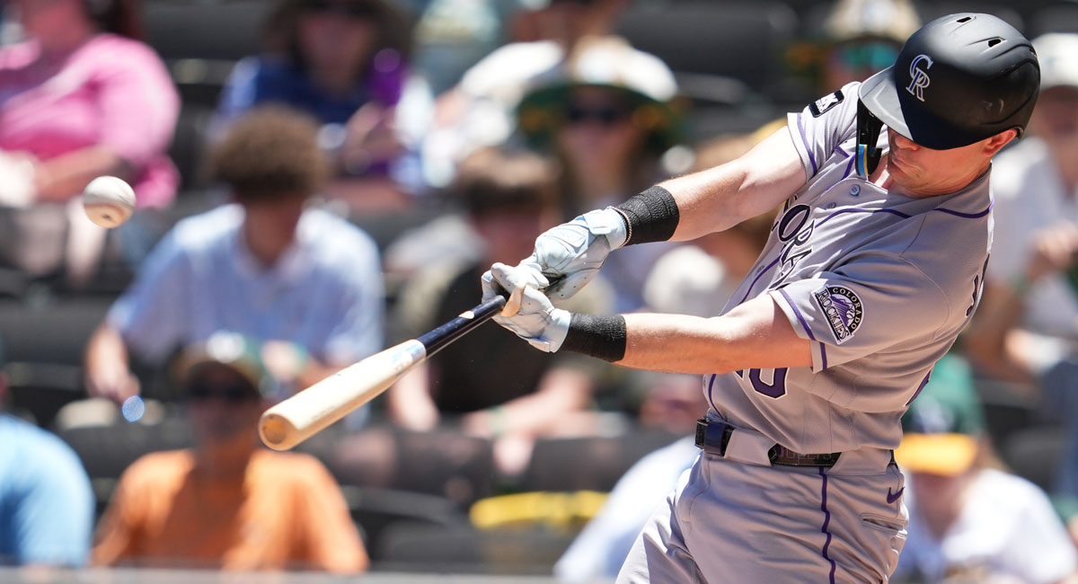 Los bateadores de los Rockies conectaron 24 imparables ante los Athletics