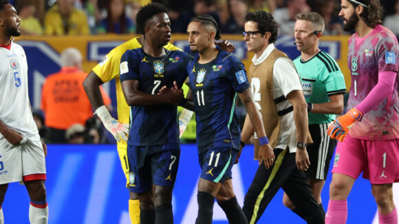 Brasil enciende las alarmas: Raphinha sale lesionado y preocupa su continuidad en el Mundial 2026