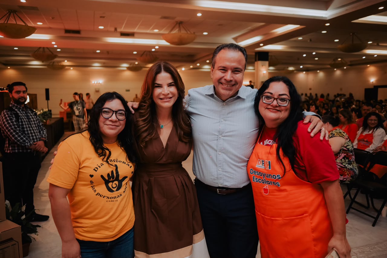 Reconoce 'Toño' Astiazarán a madres que participan en programa de desayunos escolares