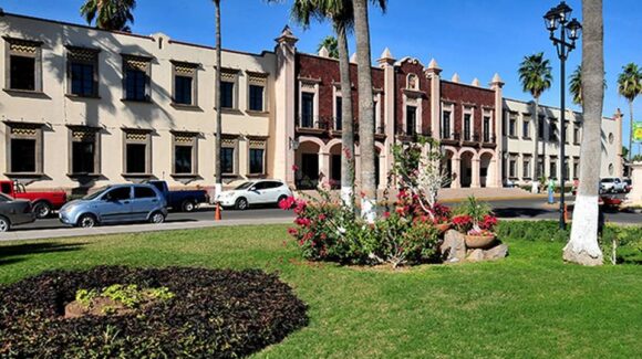 Rectora de la Universidad de Sonora supervisa el regreso a las aulas tras el fin de las huelgas