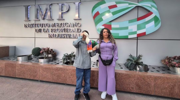 Registran al Pato Merlín ante el IMPI para proteger su imagen tras convertirse en fenómeno del Mundial 2026