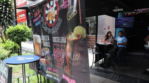 Restaurantes y bares en México retiran promocionales del Mundial 2026 por temor a sanciones