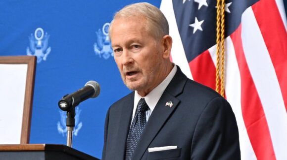 Embajador de Estados Unidos, Ronald Johnson, pide unidad a México contra cárteles de droga