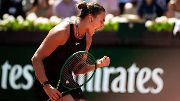 Aryna Sabalenka derrota a Naomi Osaka y sueña con su primer título en Roland Garros
