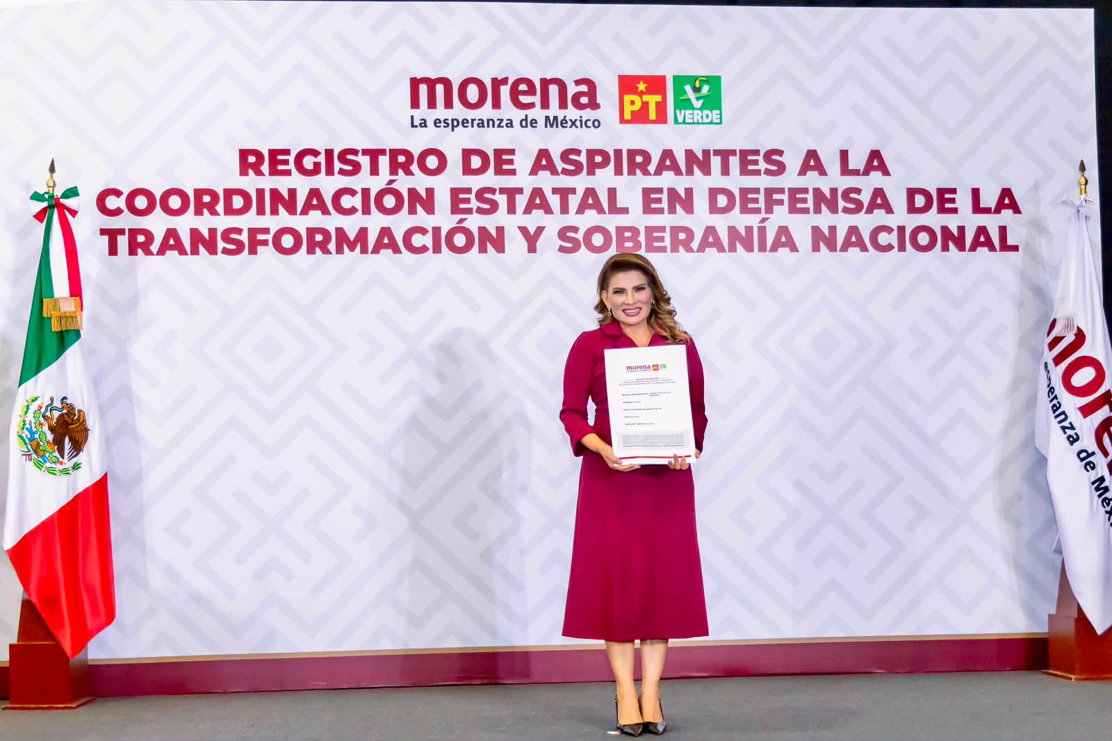 Se registra Lorenia Valles para la Coordinación Estatal de los Comités de Defensa de la Transformación y la Soberanía Nacional