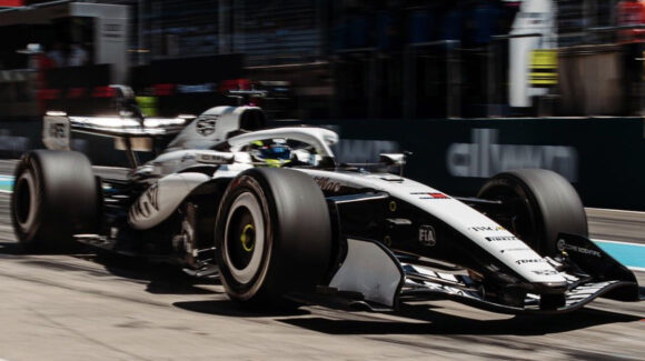 ‘Checo’ Pérez saldrá desde la posición 19 en Austria luego de una desastrosa clasificación con Cadillac