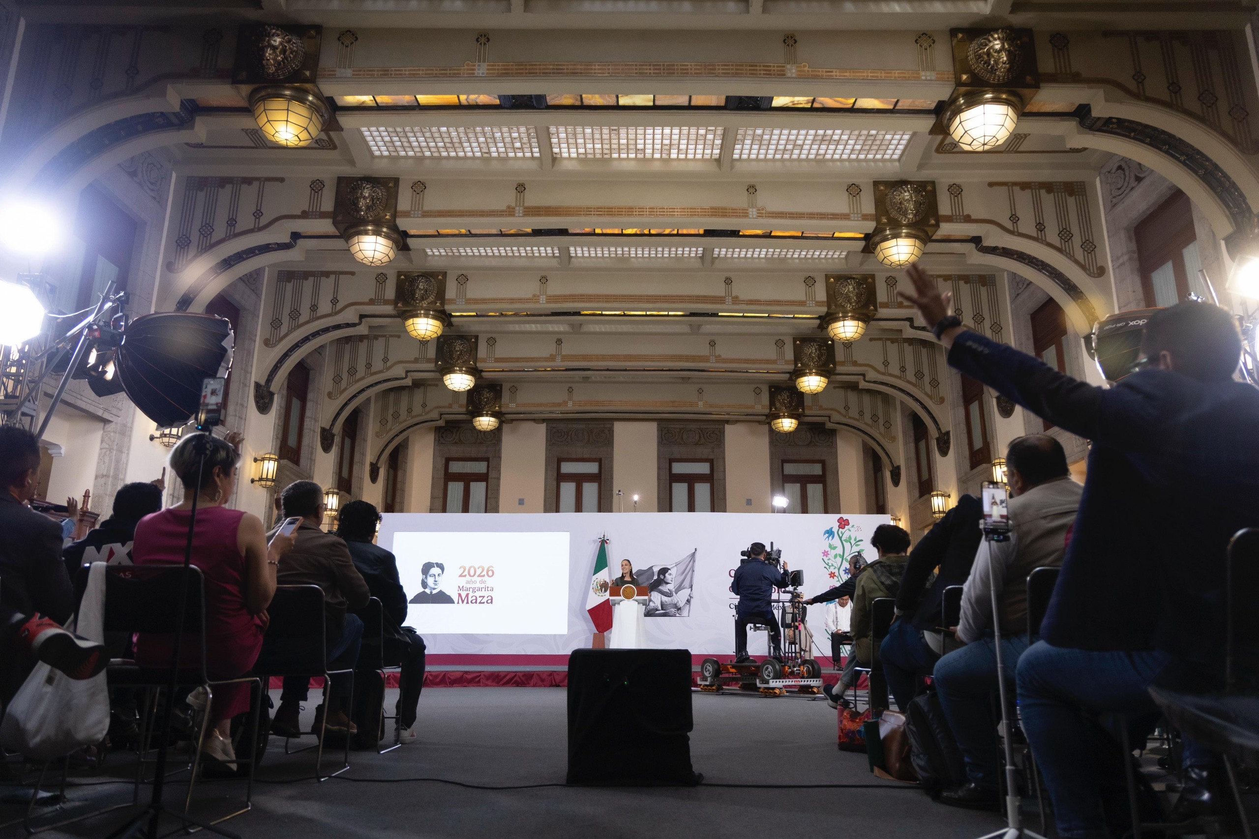 Sheinbaum celebra récord en exportaciones y crecimiento industrial en México