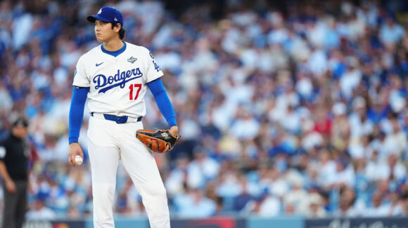 Shohei Ohtani enciende las alarmas; se pierde juego con los Dodgers por una lesión de rodilla