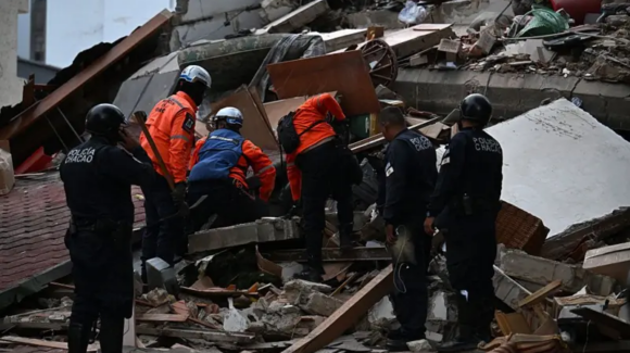 (VIDEOS) Sismo de magnitud 7.1 sacude Venezuela; reportan edificios colapsados