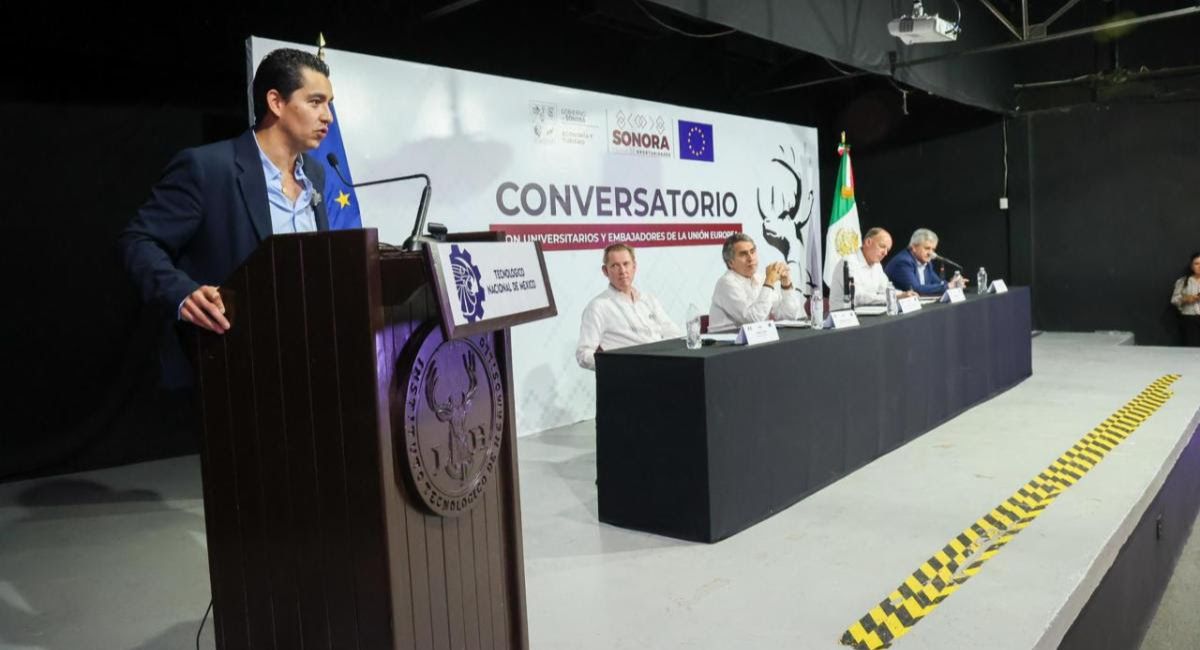 Estudiantes sonorenses dialogan con embajadores de la Unión Europea