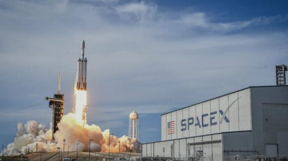 SpaceX firma acuerdo de computación con Reflection AI por 6 mil millones de dólares