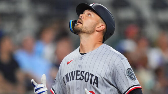 Trevor Larnach sigue encendido y los Twins sellan barrida en Texas con imponente triunfo