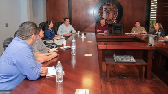 Unison, Isssteson y Staus revisan operación de módulos médicos en campus universitarios