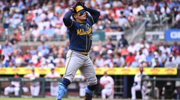 Brewers evitan la barrida ante Atlanta con rally de ocho carreras y cuadrangular de Contreras