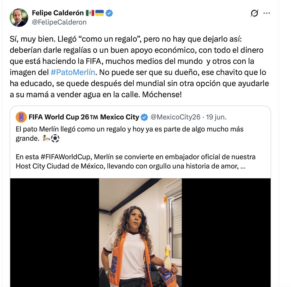 Felipe Calderón pide regalías para la familia del pato Merlín