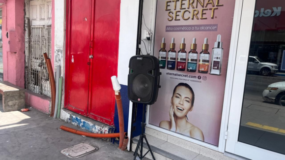 Comerciantes resienten cobro por uso y reproducción de música en Guaymas