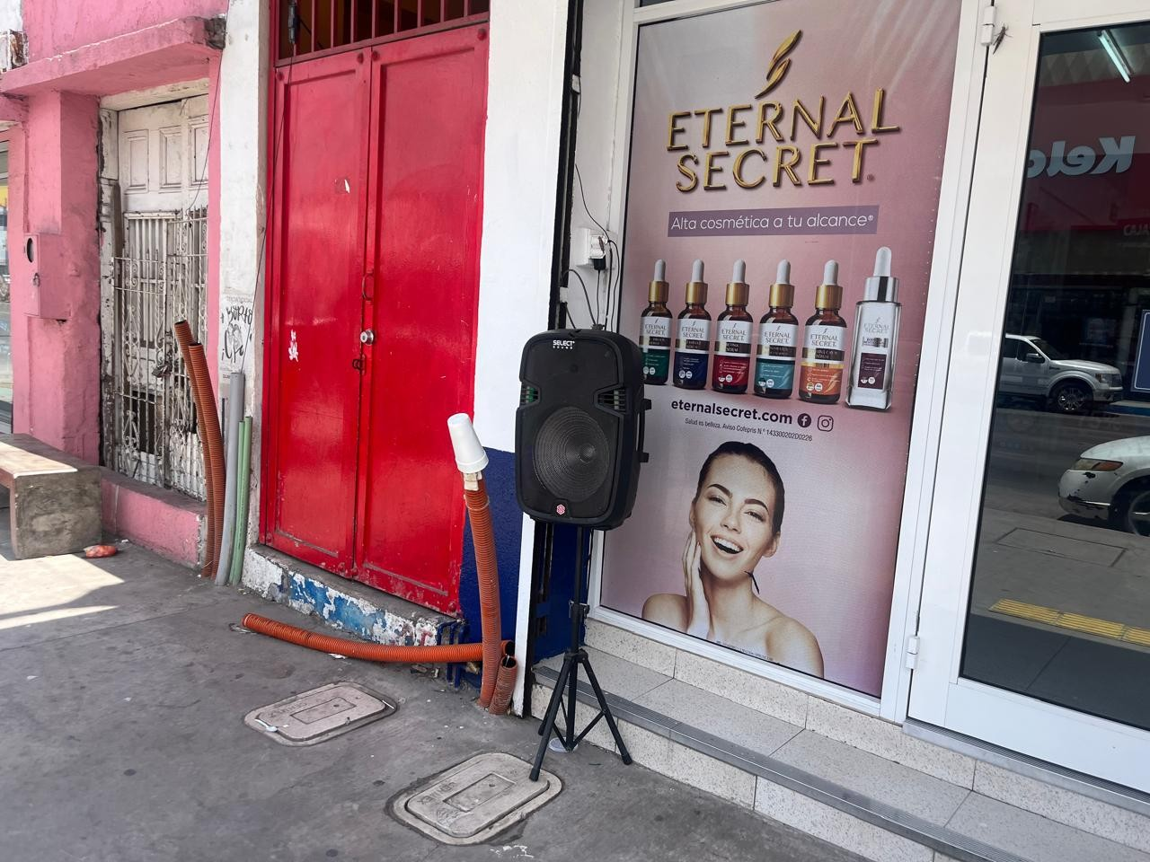 Comerciantes resienten cobro por uso y reproducción de música en Guaymas