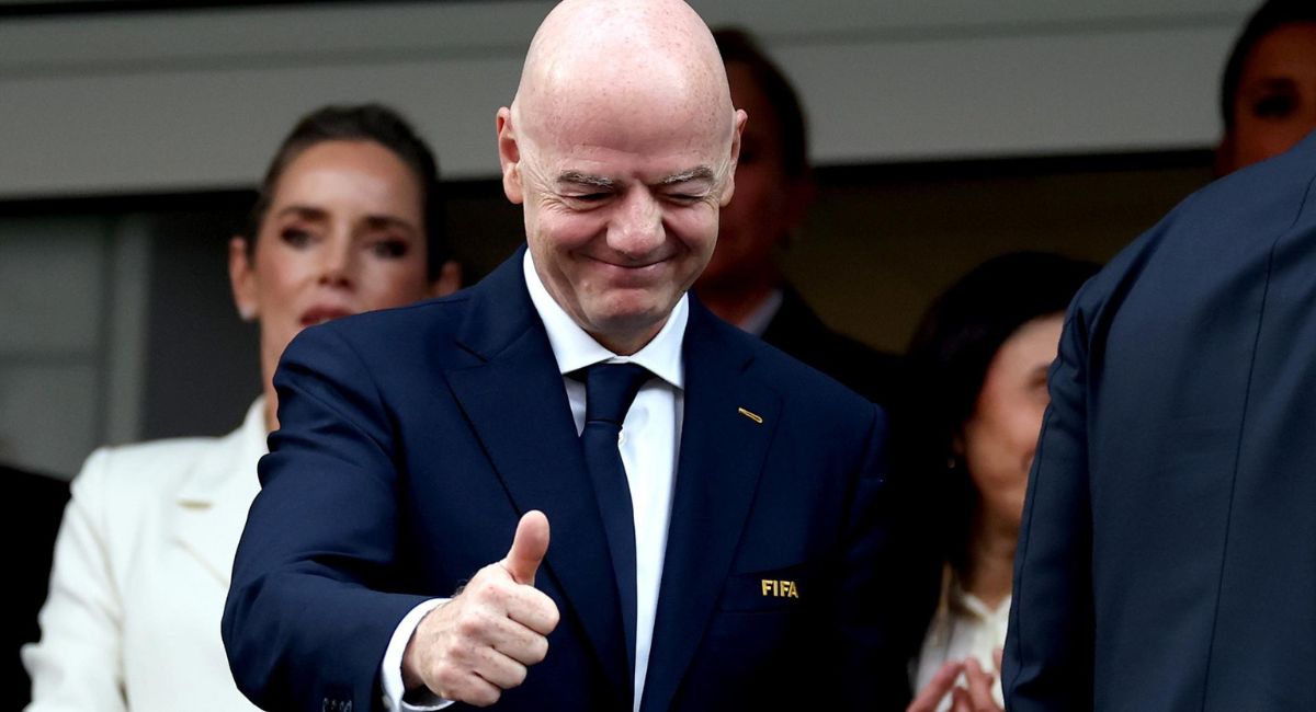 Gianni Infantino felicita a la afición mexicana tras la histórica clasificación del Tri