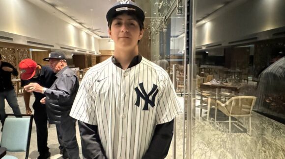 José tiene contrato con Yankees