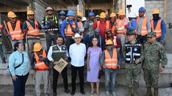 Claudia Sheinbaum supervisa obras del Hospital General de San Luis Río Colorado, Sonora
