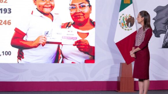Gobierno entrega 12.8 millones de Becas para el Bienestar: Así avanza el programa educativo en México