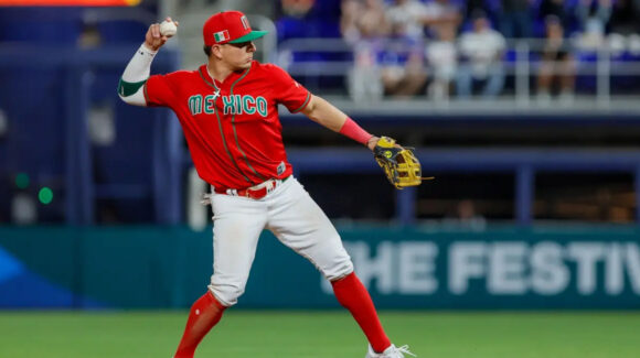 Luis Urías tiene la oportunidad de volver a las Grandes Ligas, pero con los Toronto Blue Jays