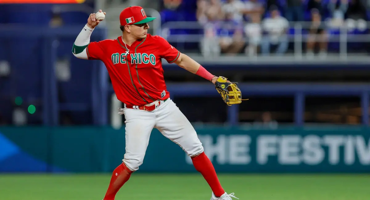 Luis Urías tiene la oportunidad de volver a las Grandes Ligas, pero con los Toronto Blue Jays