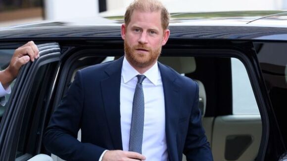 Príncipe Harry pierde batalla legal en contra de medios británicos en su regreso a Londres; esto se sabe