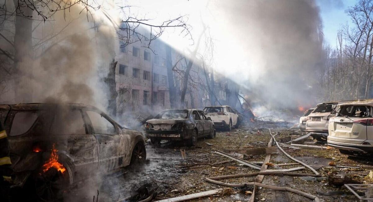 Rusia lanza casi 500 drones