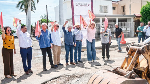 Alcaldesa de Cajeme da banderazo a obra de pavimentación en la colonia Campestre