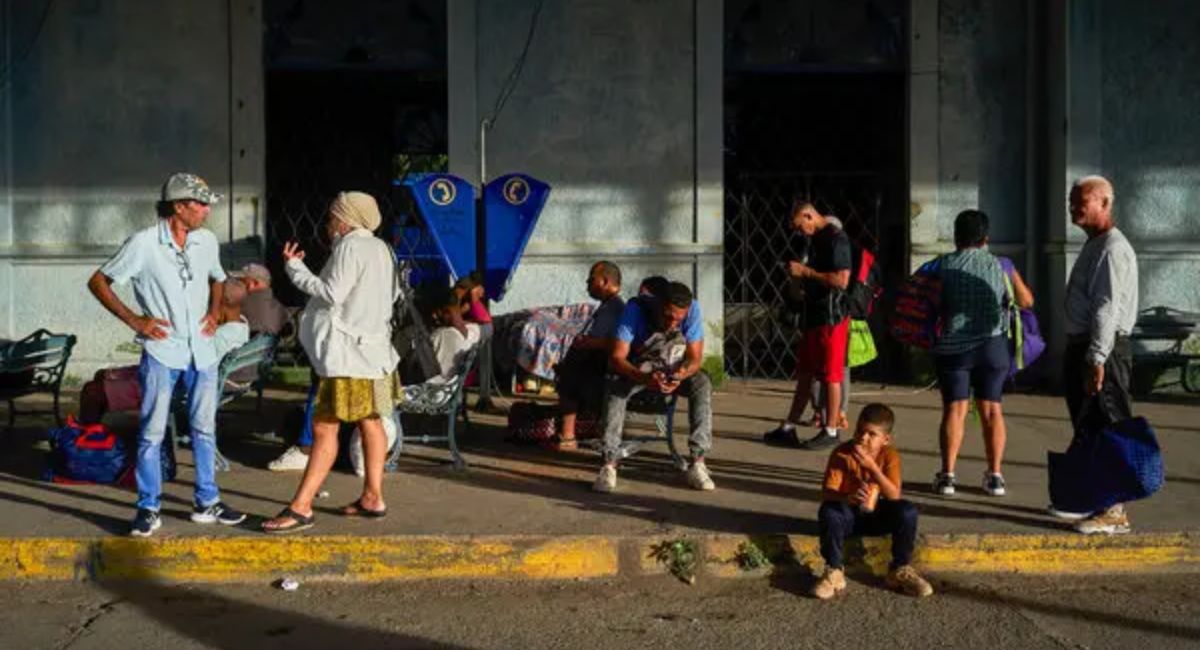Cuba sufre un nuevo apagón nacional; es el tercer colapso eléctrico en menos de 15 días