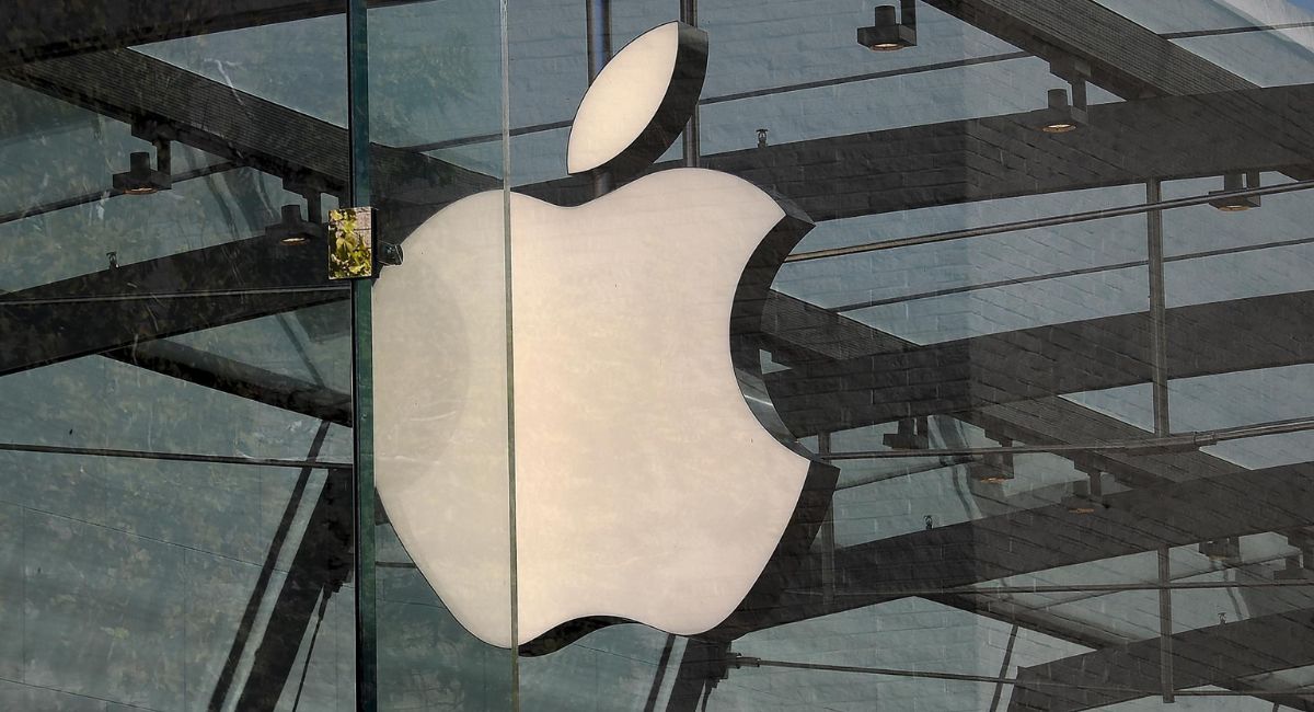 Apple demanda a OpenAI por robo de secretos comerciales para crear sus próximos celulares