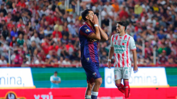 Con gol de último minuto, Necaxa arruina el regreso del Atlante a la Liga MX