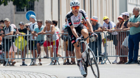 Golpe para Isaac del Toro; UAE Team confirma la baja de Brandon McNulty en el Tour de France 2026