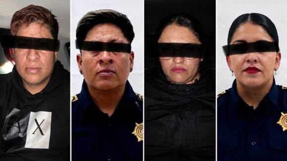 VIDEO: Caen tres mujeres y dos hombres de la Policía de CDMX; se dedicaban a saquear viviendas