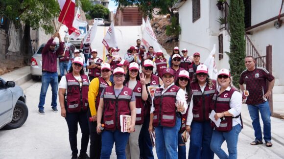 Celida López fortalece el diálogo ciudadano durante recorridos en Nogales