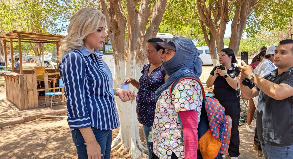 Claudia Santacruz fortalece cercanía ciudadana durante recorridos por colonias de Cajeme