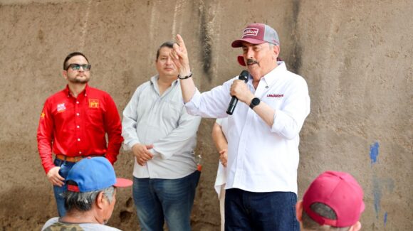 Comerciantes del Poblado Miguel Alemán comparten sus inquietudes con Javier Lamarque