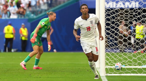 Inglaterra vence a Noruega con doblete de Bellingham y avanza a semifinales del Mundial 2026