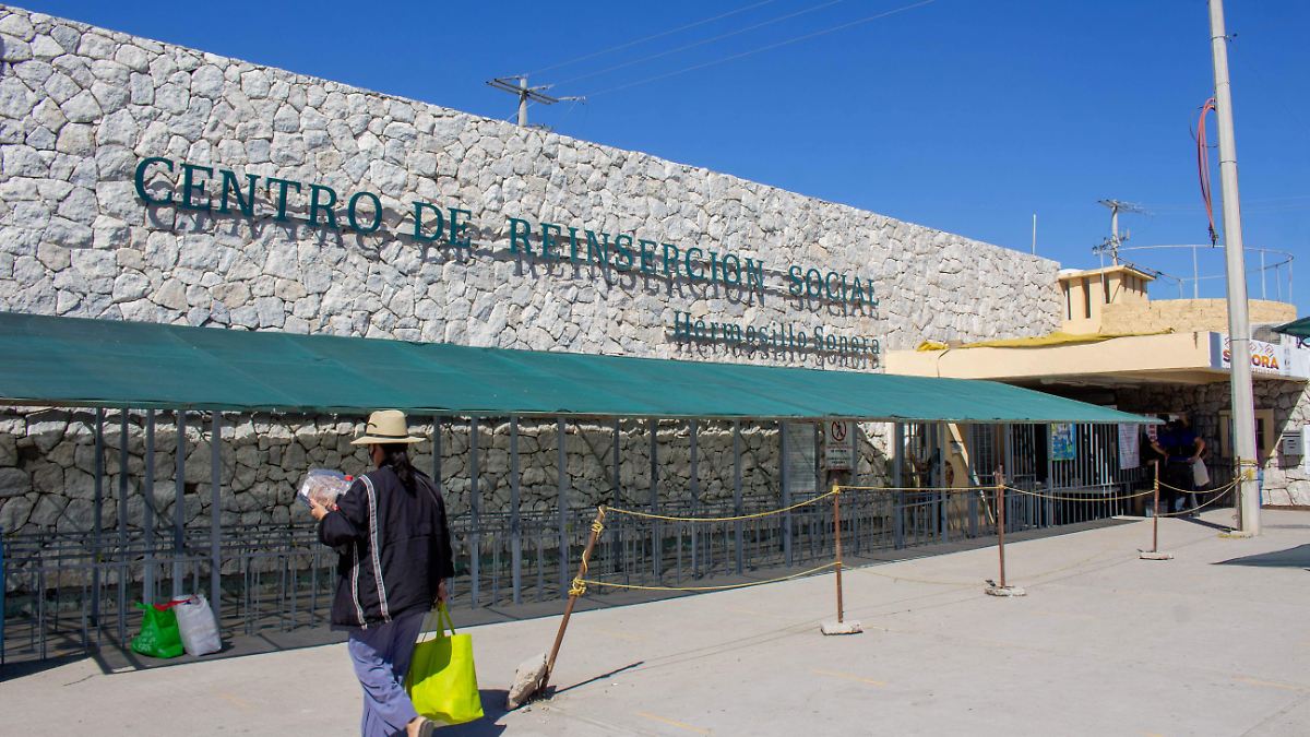 Confirman evasión de tres internos del Cereso de Hermosillo; despliegan operativo