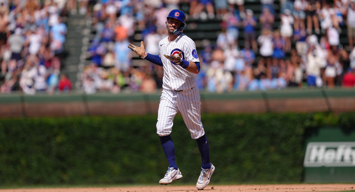 Dansby Swanson tuvo una histórica jornada ofensiva con 3 HR y 8 RBI en la paliza de los Cubs ante San Diego