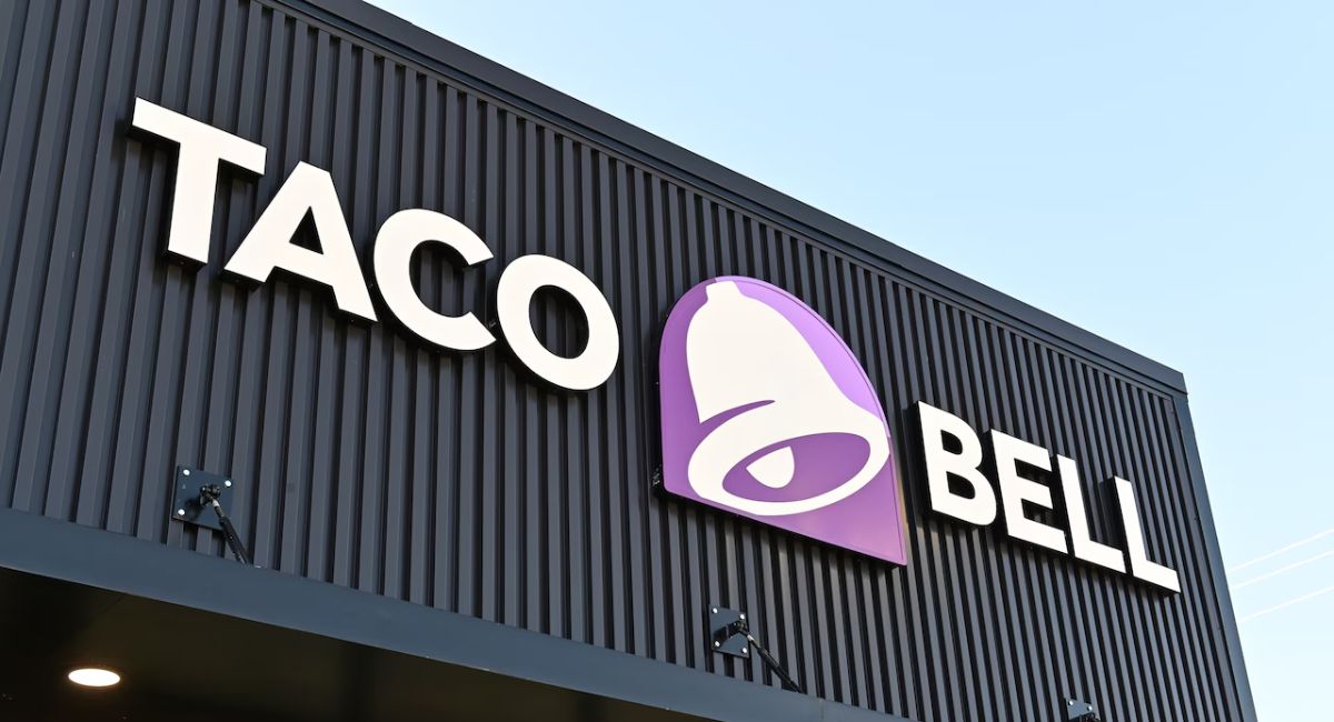 Demandan a Taco Bell por daños y perjuicios tras brote de ciclosporiasis en Estados Unidos