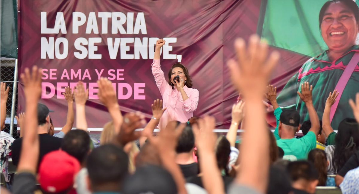Demuestran hermosillenses su apoyo a Lorenia Valles durante asamblea local