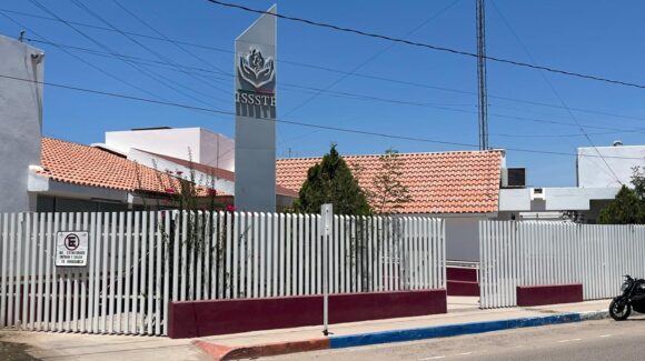 Denuncian riesgo eléctrico en clínica del Issste de Empalme y exigen intervención urgente