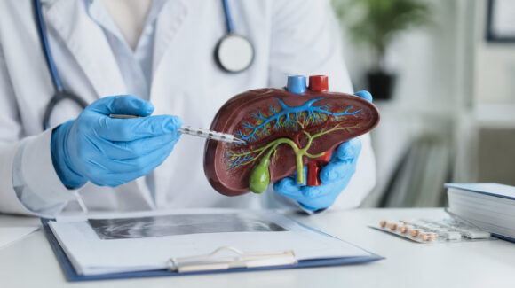 Día Mundial contra la Hepatitis: La importancia de detectar a tiempo la enfermedad silenciosa